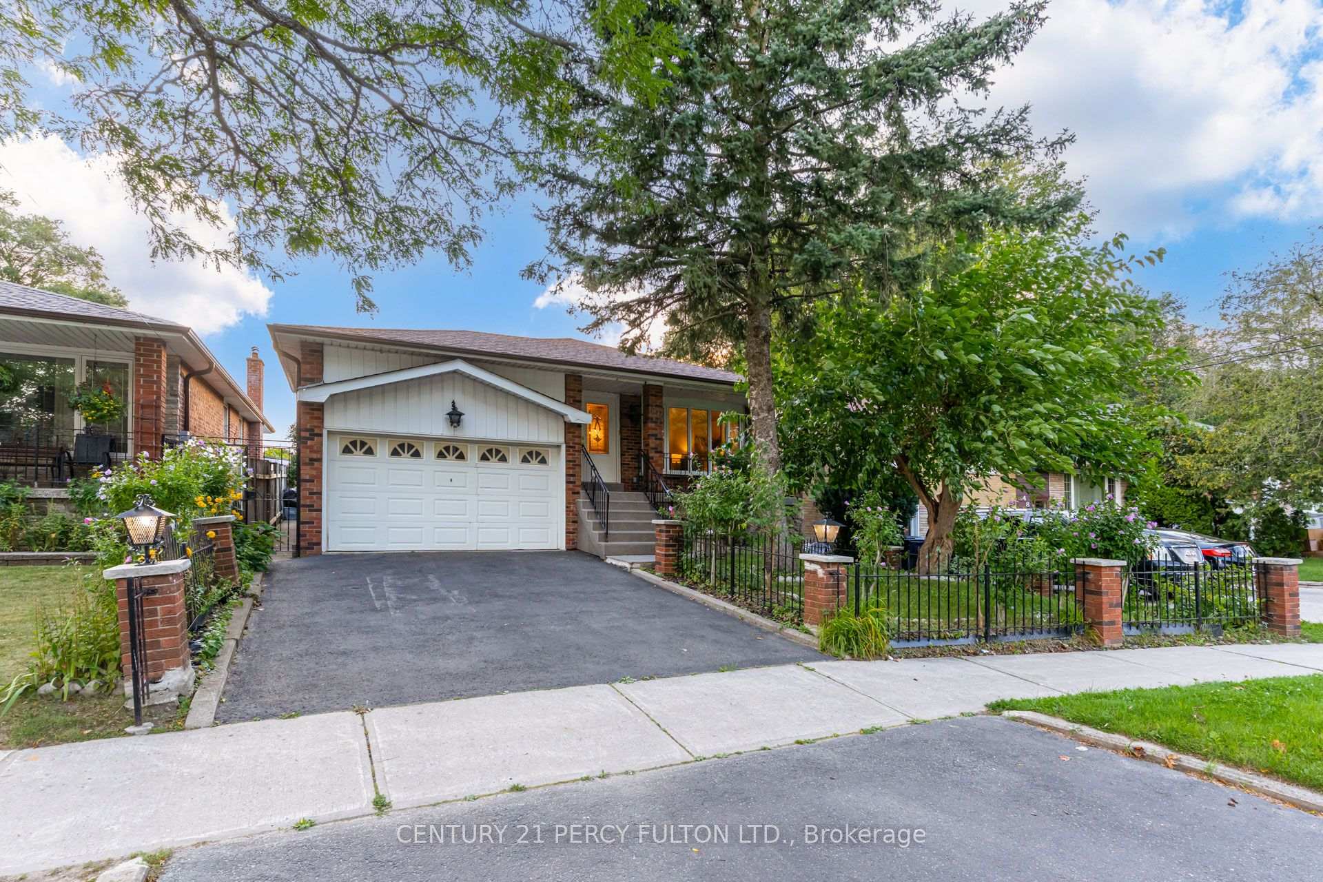 46 Cedar Drive, Toronto E08, ON, exterior