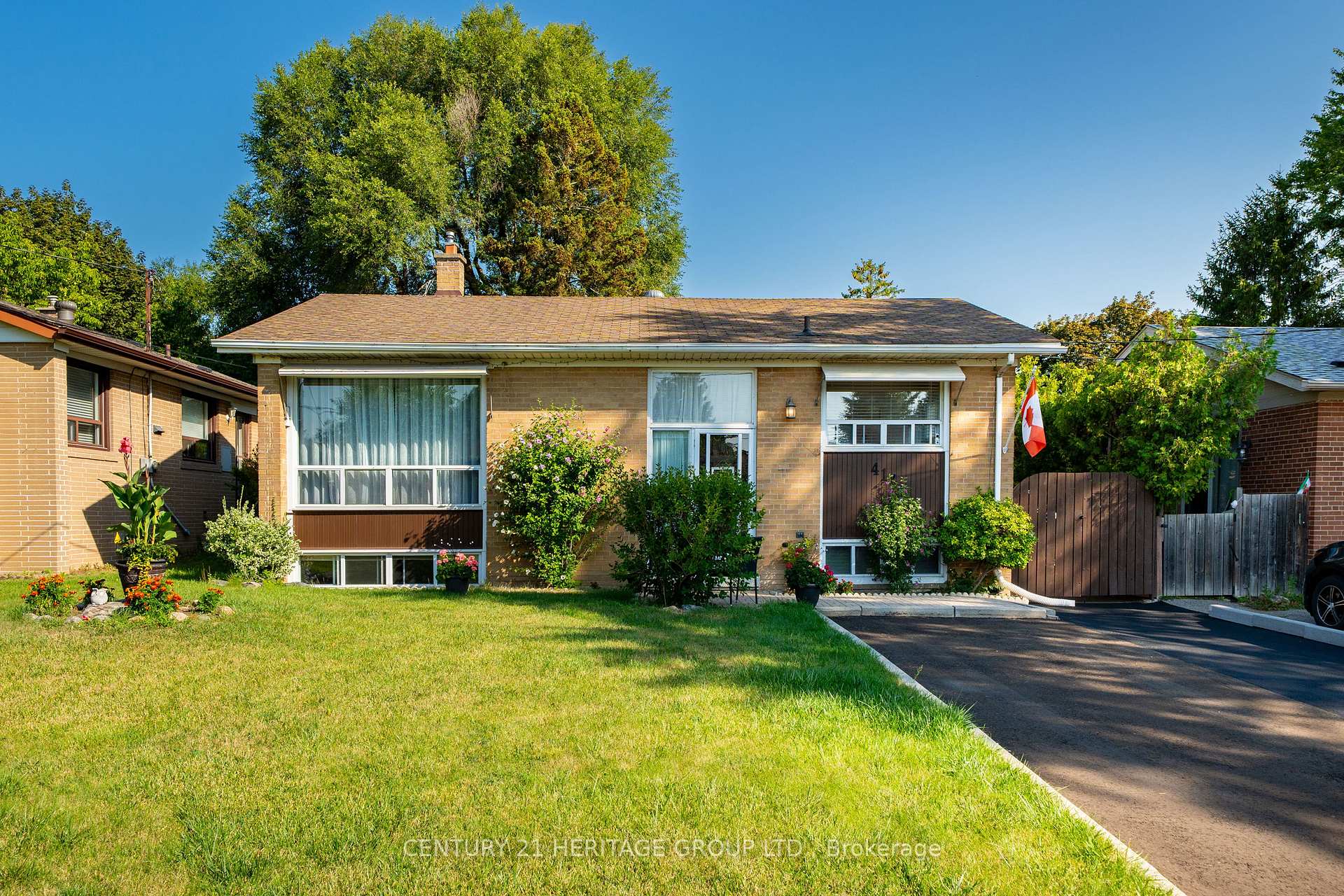 417 Paliser Crescent S, Richmond Hill, ON, exterior
