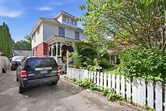 6068 Dixon Street, Niagara Falls, ON, exterior