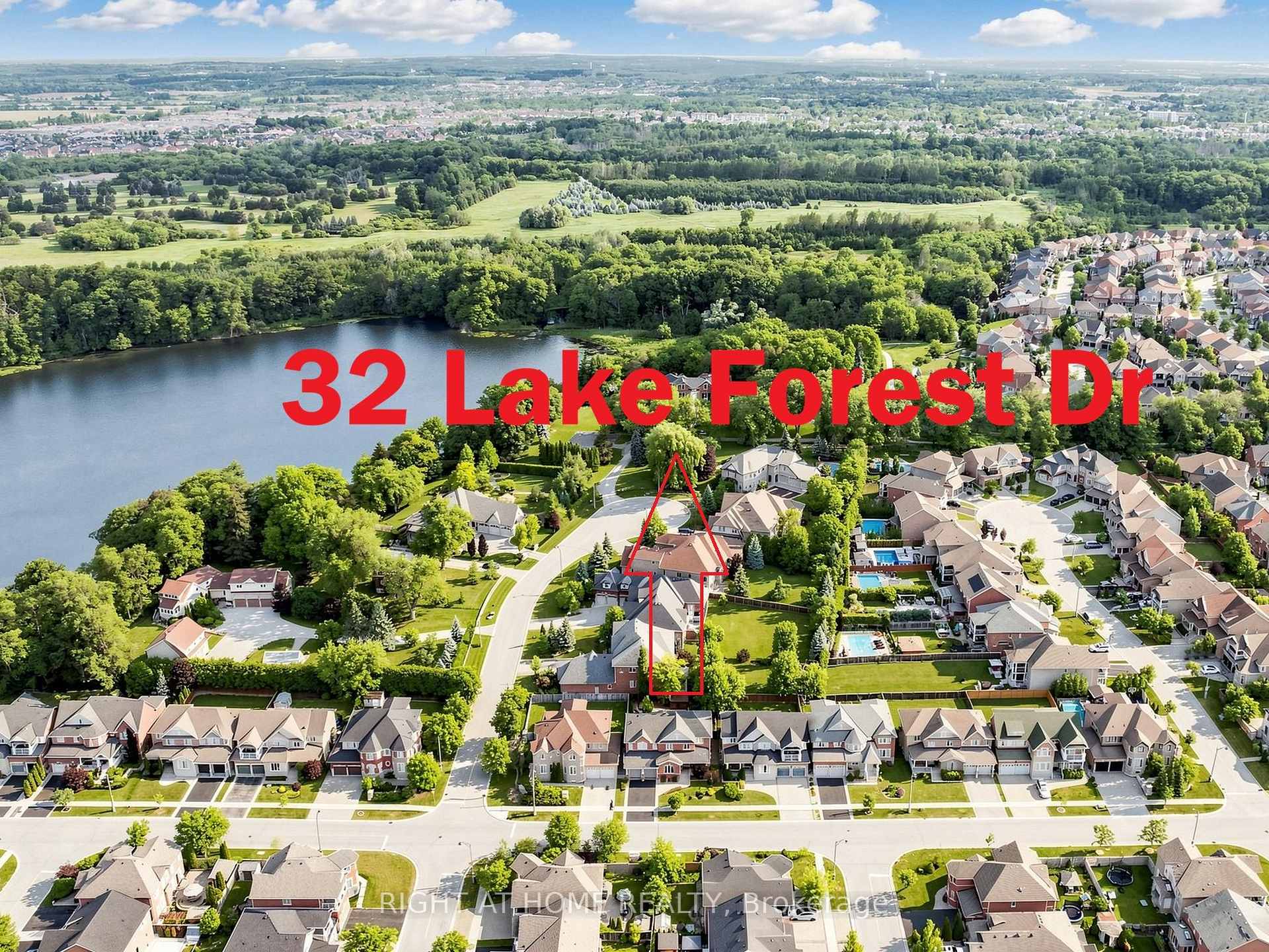 32 Lake Forest Drive, Richmond Hill, ON, exterior