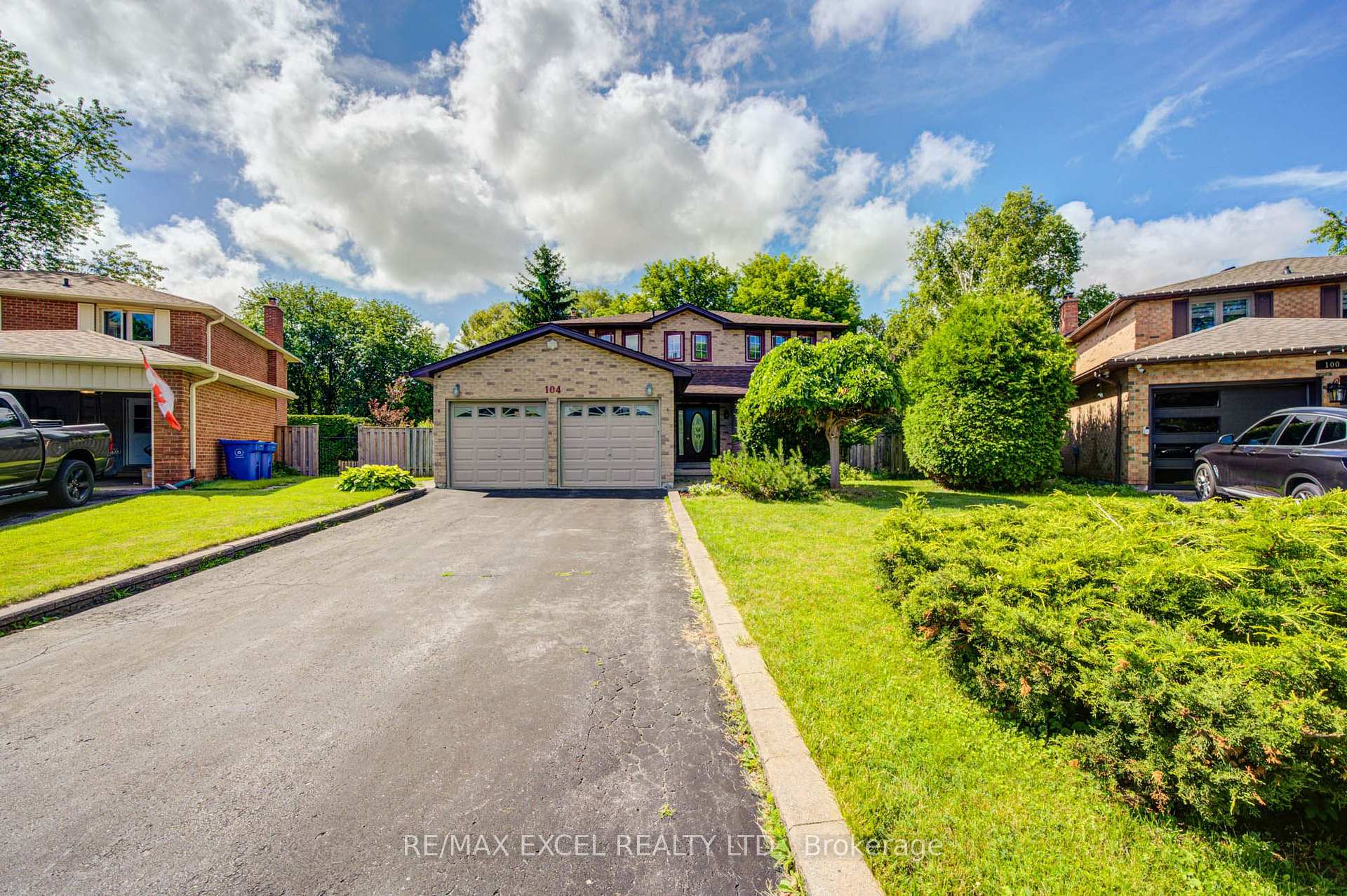 104 Lambeth Court, Newmarket, ON, exterior