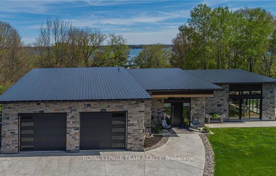8 Headlands Way, Leeds and the Thousand Islands, ON, exterior