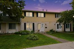 B - 1506 Beaverpond Drive, Cyrville - Carson Grove - Pineview, ON, exterior