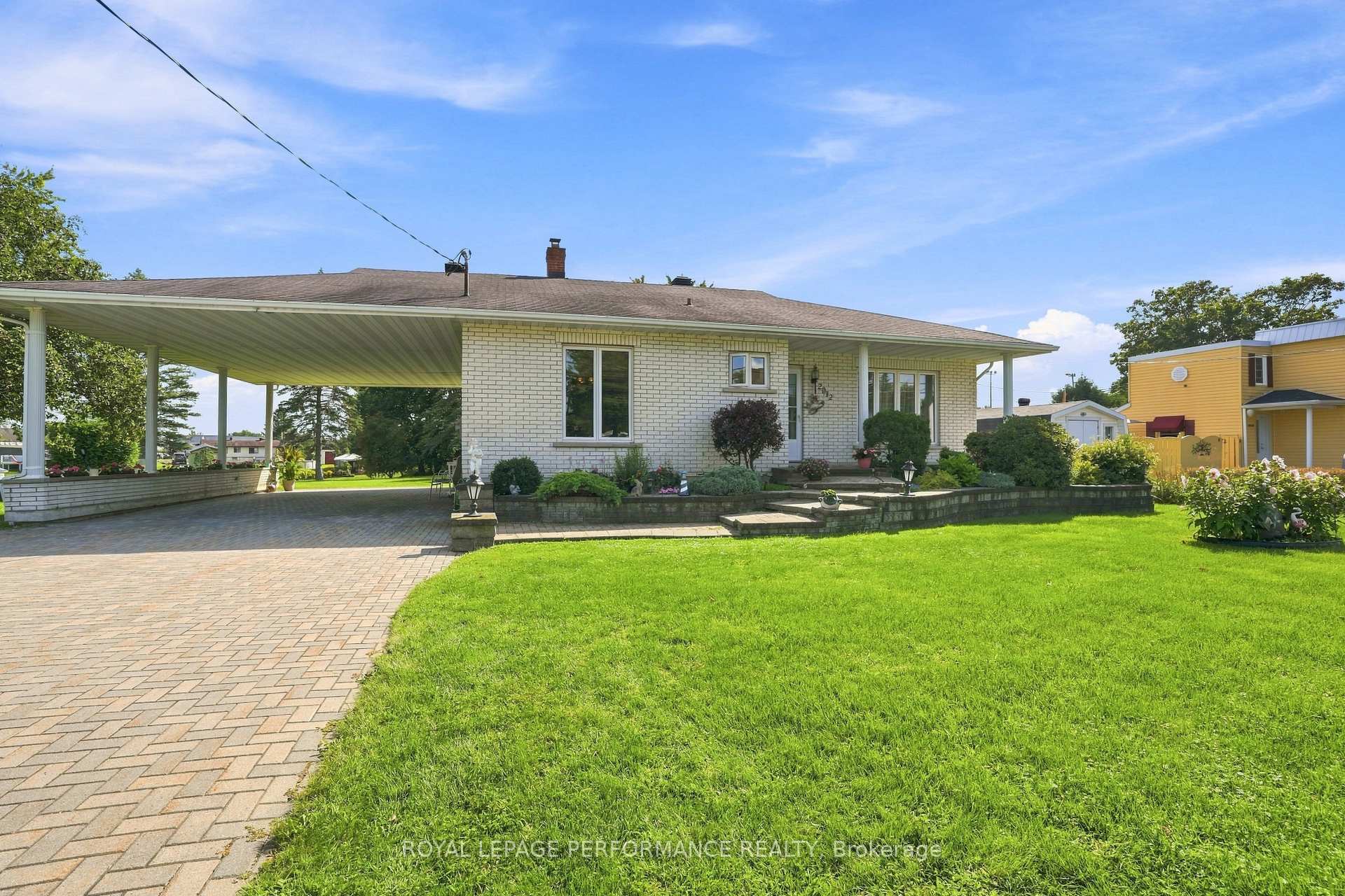 2012 Lajoie Street, Alfred and Plantagenet, ON, exterior
