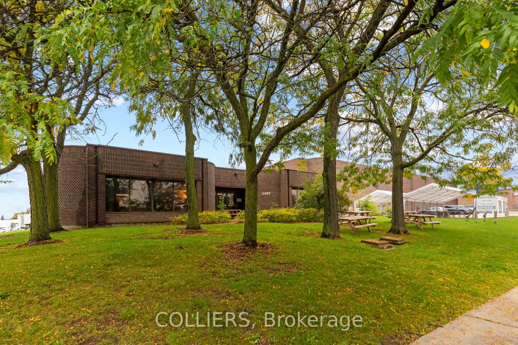 2480 Tedlo Street, Mississauga, ON, exterior