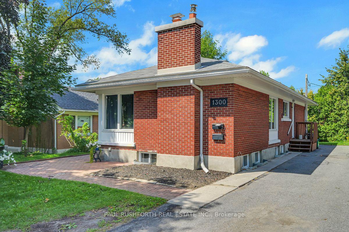 1300 Field Street, Belair Park - Copeland Park and Area, ON, exterior