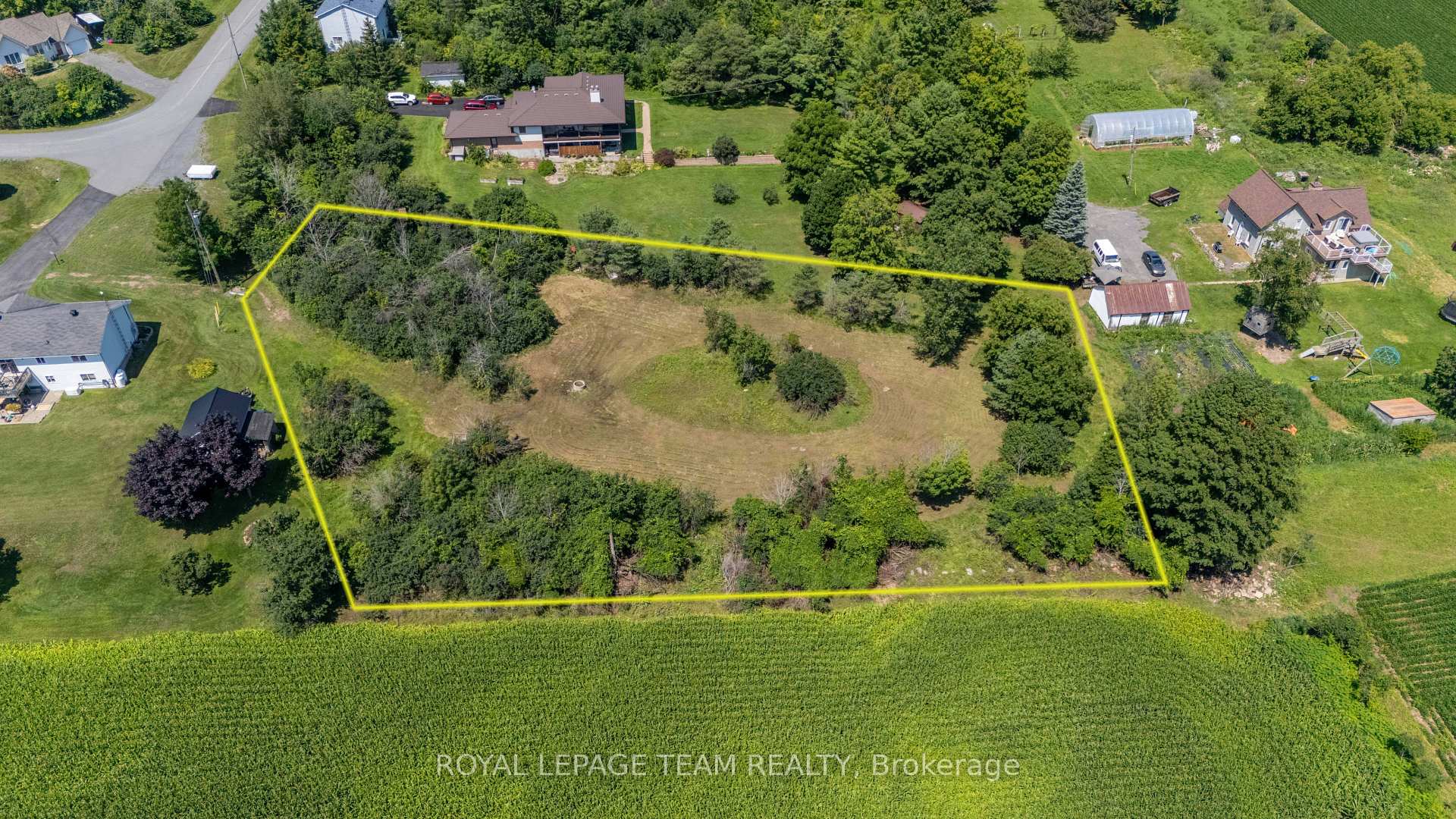 31 SILVER FOX Crescent, North Dundas, ON, exterior
