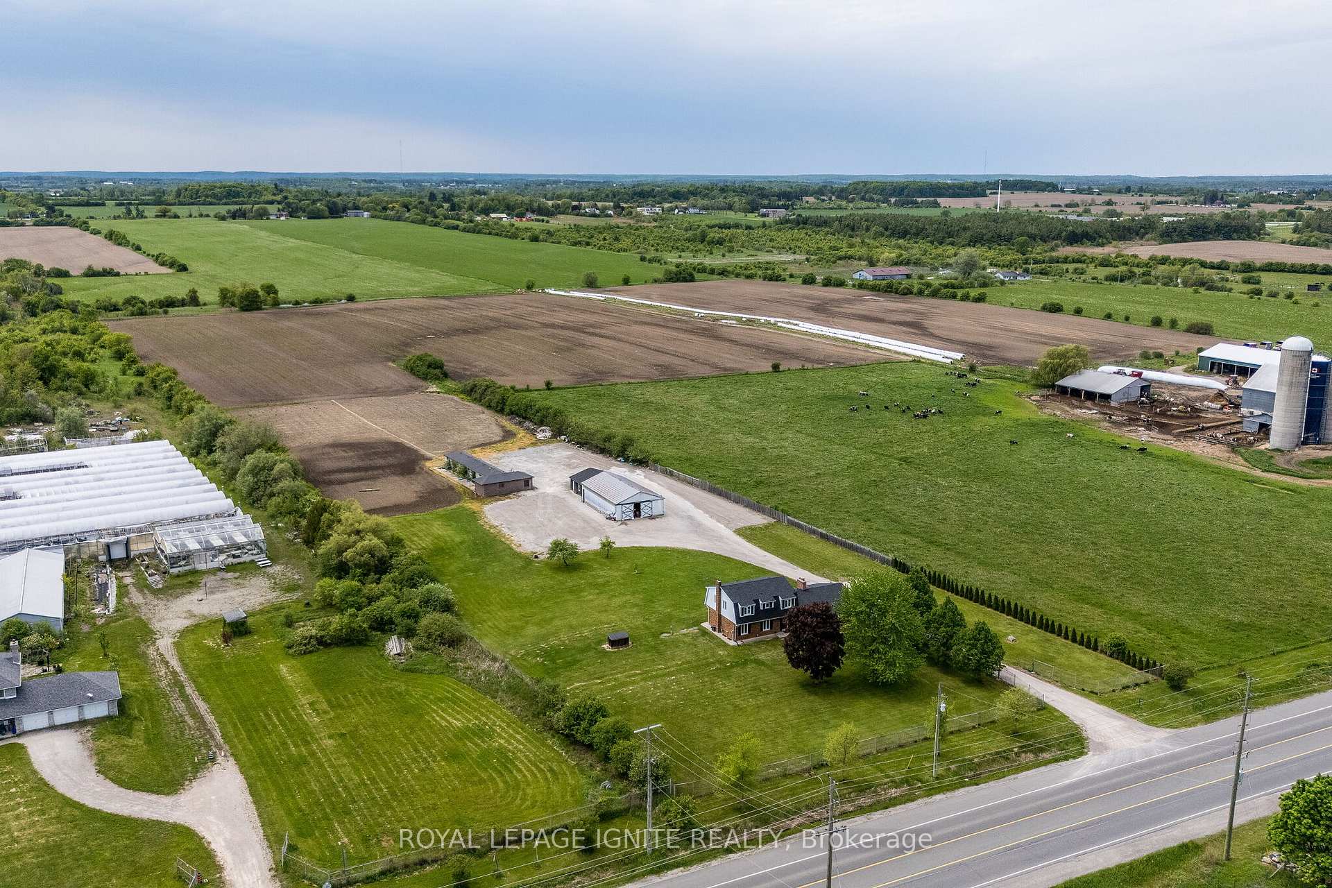 8602 Winston Churchill Boulevard N, Halton Hills, ON, exterior