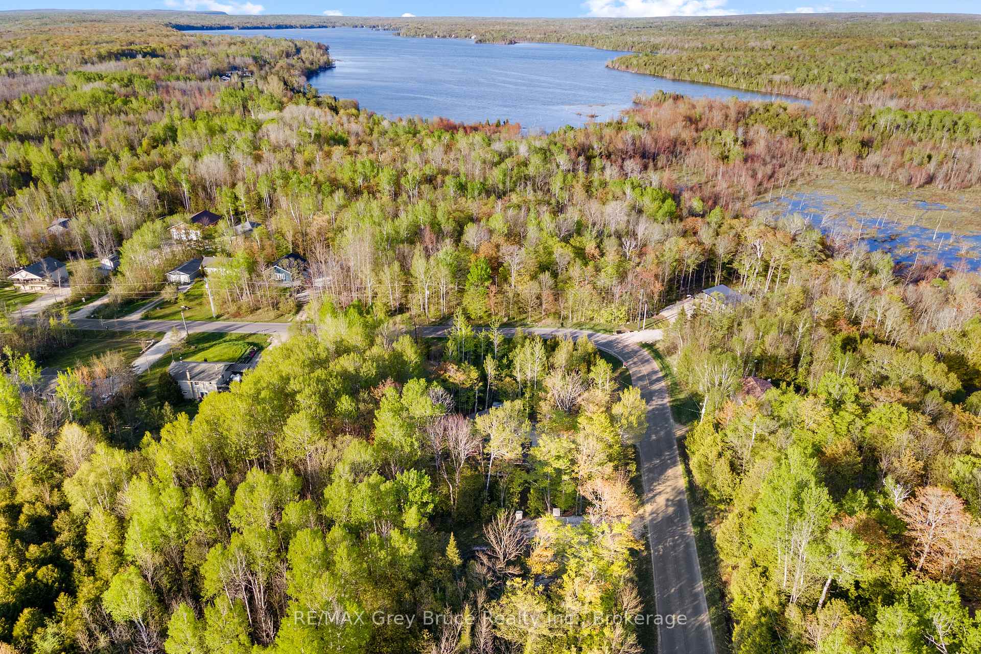 71 MAPLE Drive, Northern Bruce Peninsula, ON, exterior