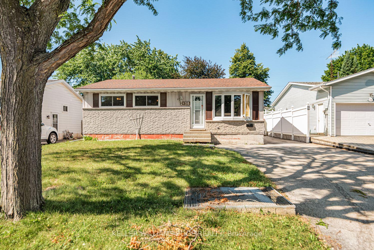 2138 Falmouth Terrace, Burlington, ON, exterior