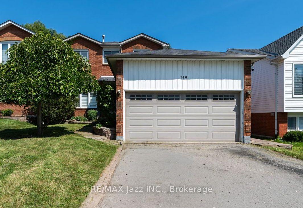 110 Freeland Avenue, Clarington, ON, exterior