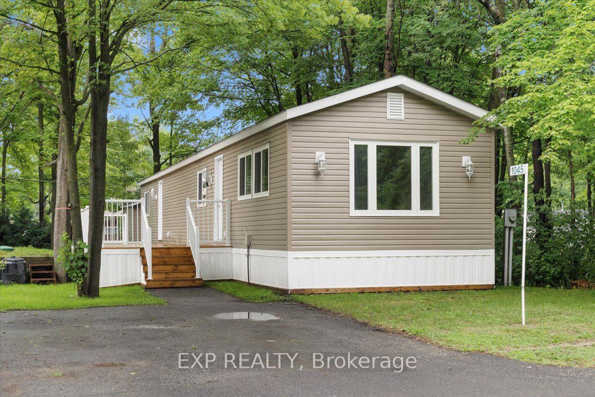 1045 Vista Barrett Private, Greely - Metcalfe - Osgoode - Vernon and Area, ON, exterior