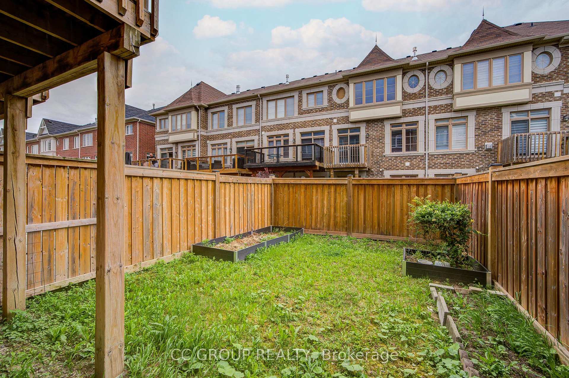 138 Farooq Boulevard S, Vaughan, ON, exterior