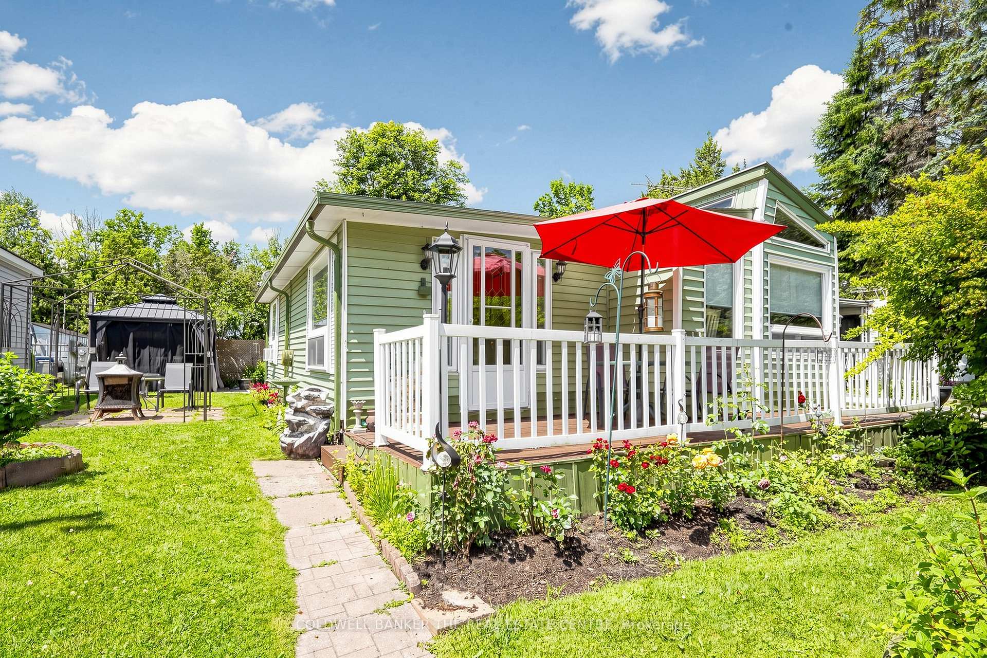 308 - 285 Crydermans Side Road, Georgina, ON, exterior
