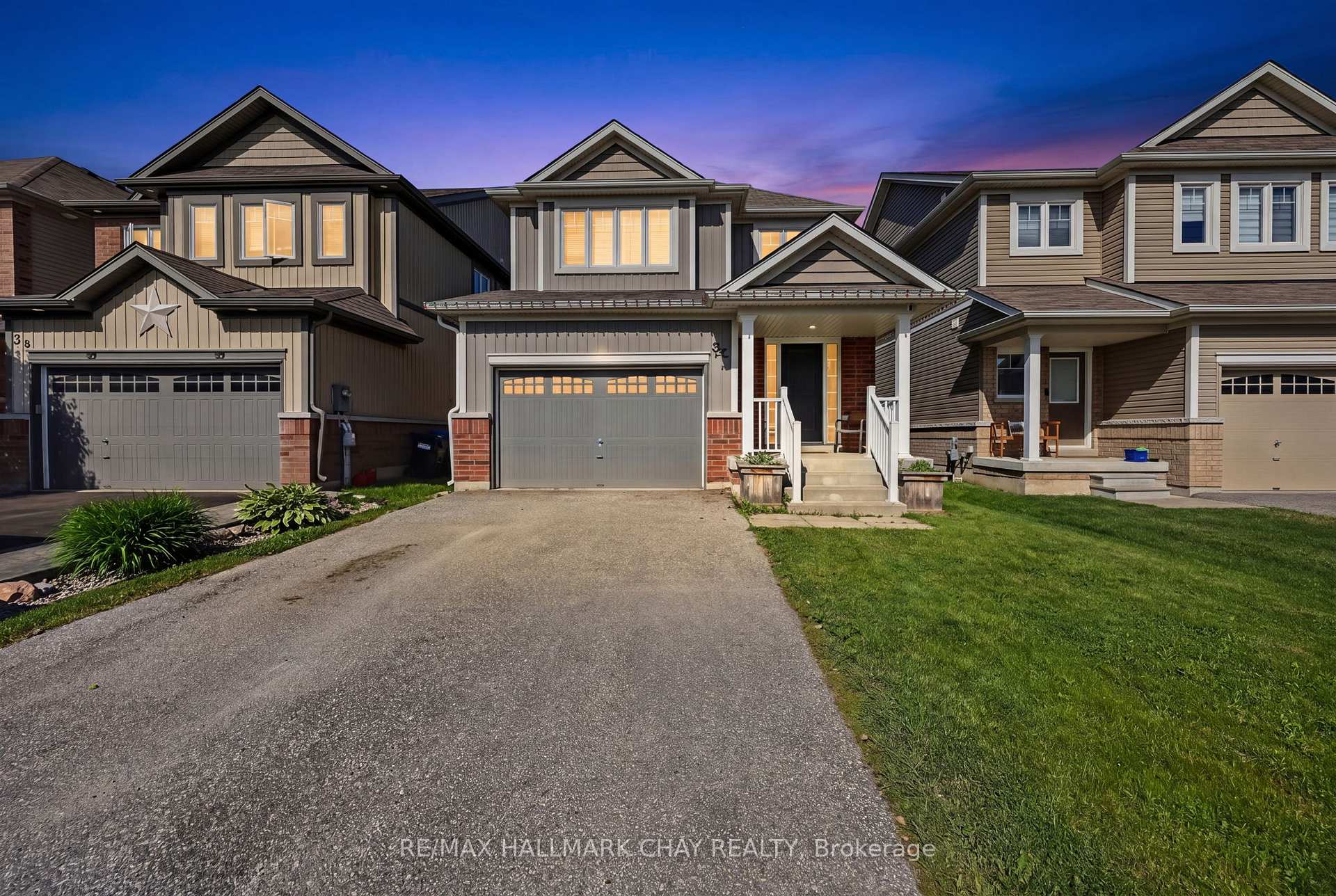 32 Jones Street, New Tecumseth, ON, exterior