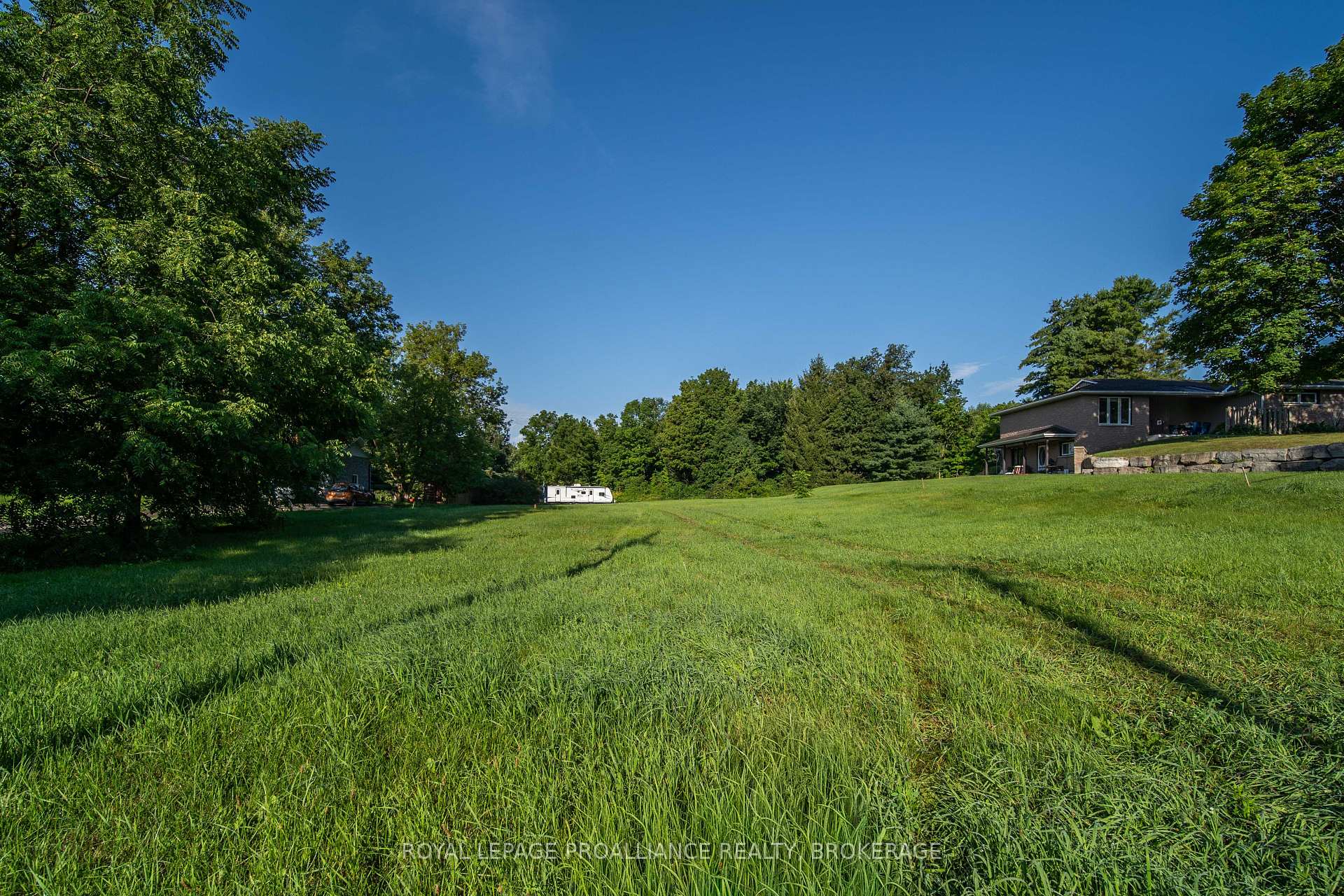 126 Haskins Point Road, Leeds and the Thousand Islands, ON, exterior