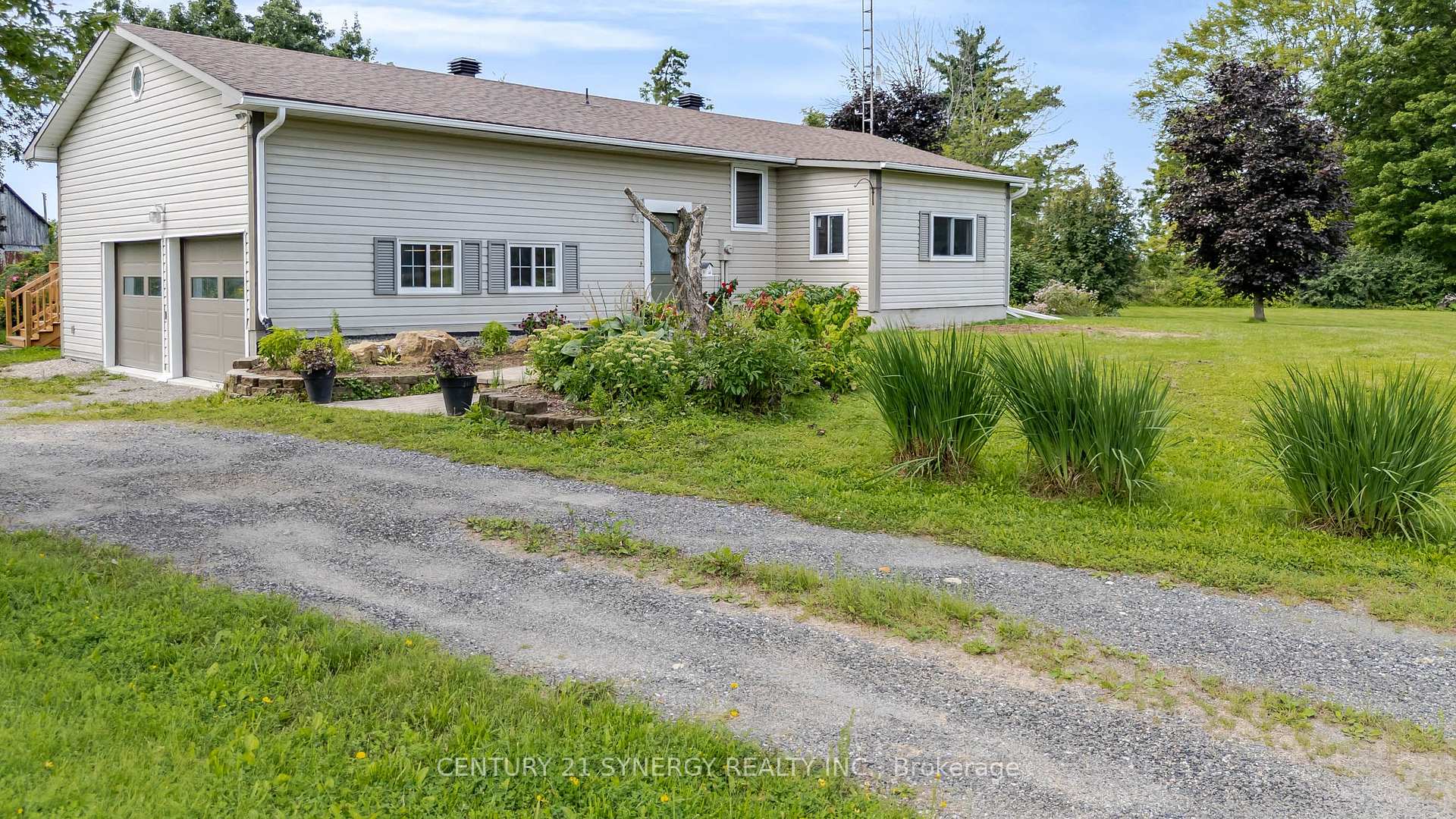 677 Bowes Side Road, Tay Valley, ON, exterior