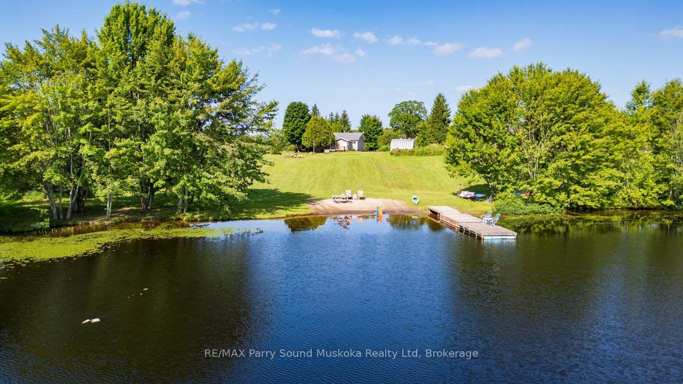 39 Hardies Road, McKellar, ON, exterior