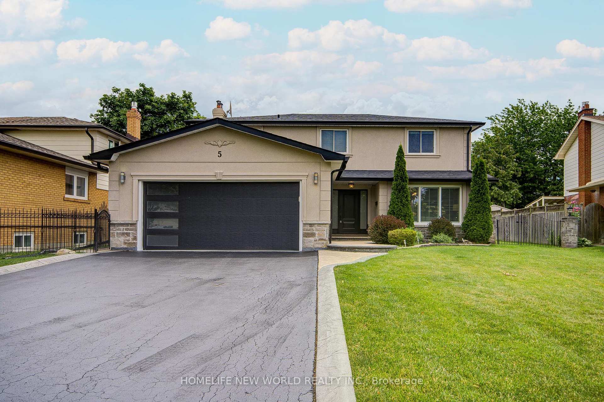 5 Hopedale Court, Mississauga, ON, exterior