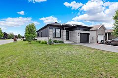 427 Denis Street, Alfred and Plantagenet, ON, exterior