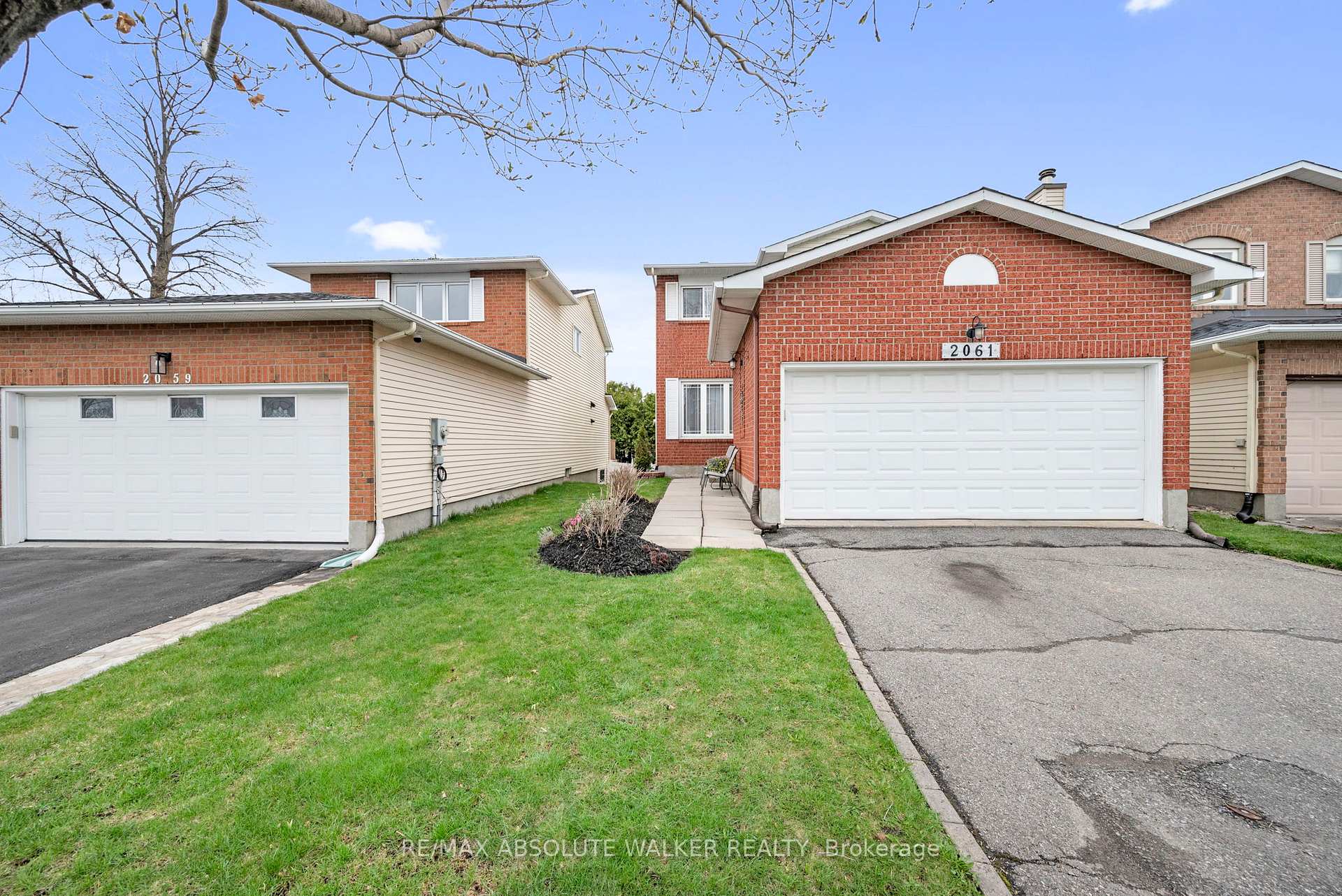 2061 Legrand Crescent, Orleans - Cumberland and Area, ON, exterior