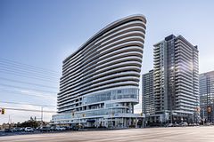810 - 2520 Eglinton Avenue W, Mississauga, ON, exterior