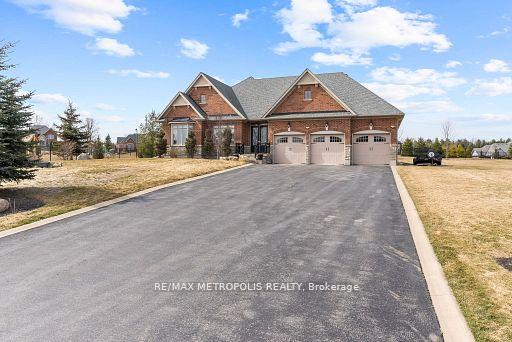 8 Nature's Landing Drive, East Garafraxa, ON, exterior