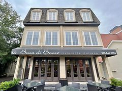 101 - 130 Thomas Street, Oakville, ON, exterior
