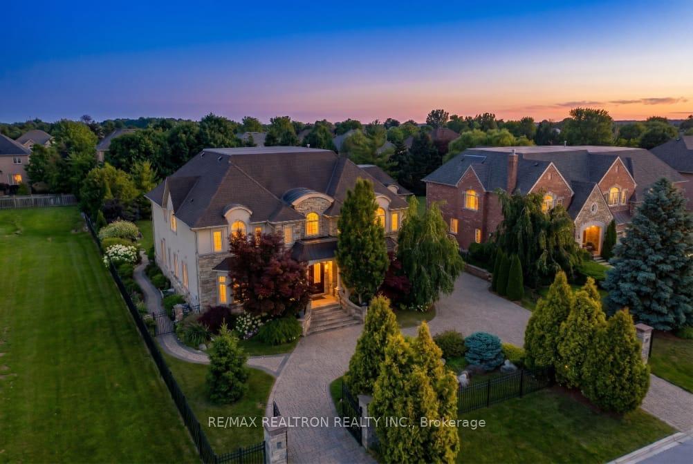 80 Callaway Court, Vaughan, ON, exterior