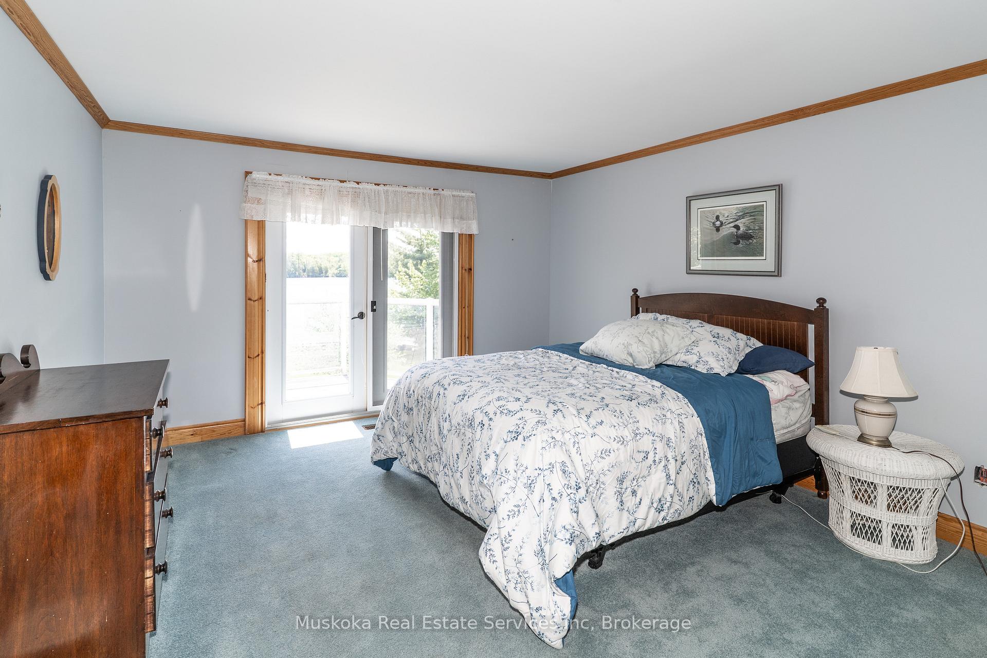 1430 S. Kahshe Lake Road, Gravenhurst, ON, exterior