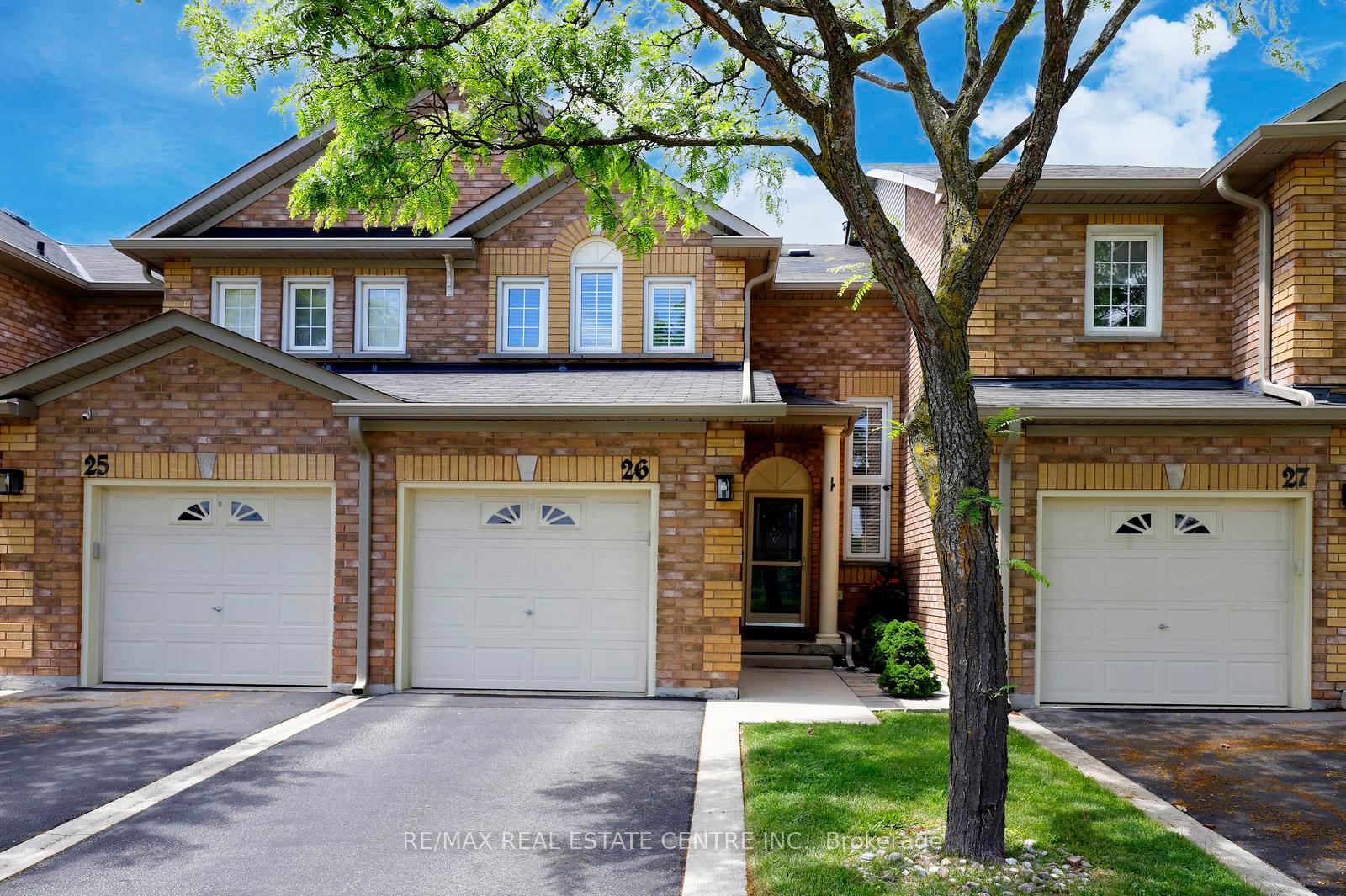 26 - 2022 Atkinson Drive, Burlington, ON, exterior