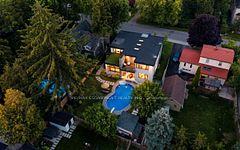 1617 Trotwood Avenue, Mississauga, ON, exterior