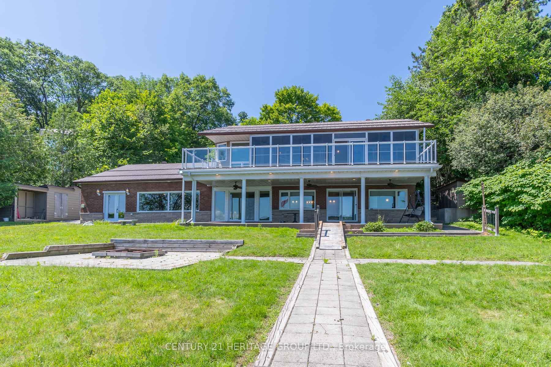 405 Champlain Road, Penetanguishene, ON, exterior