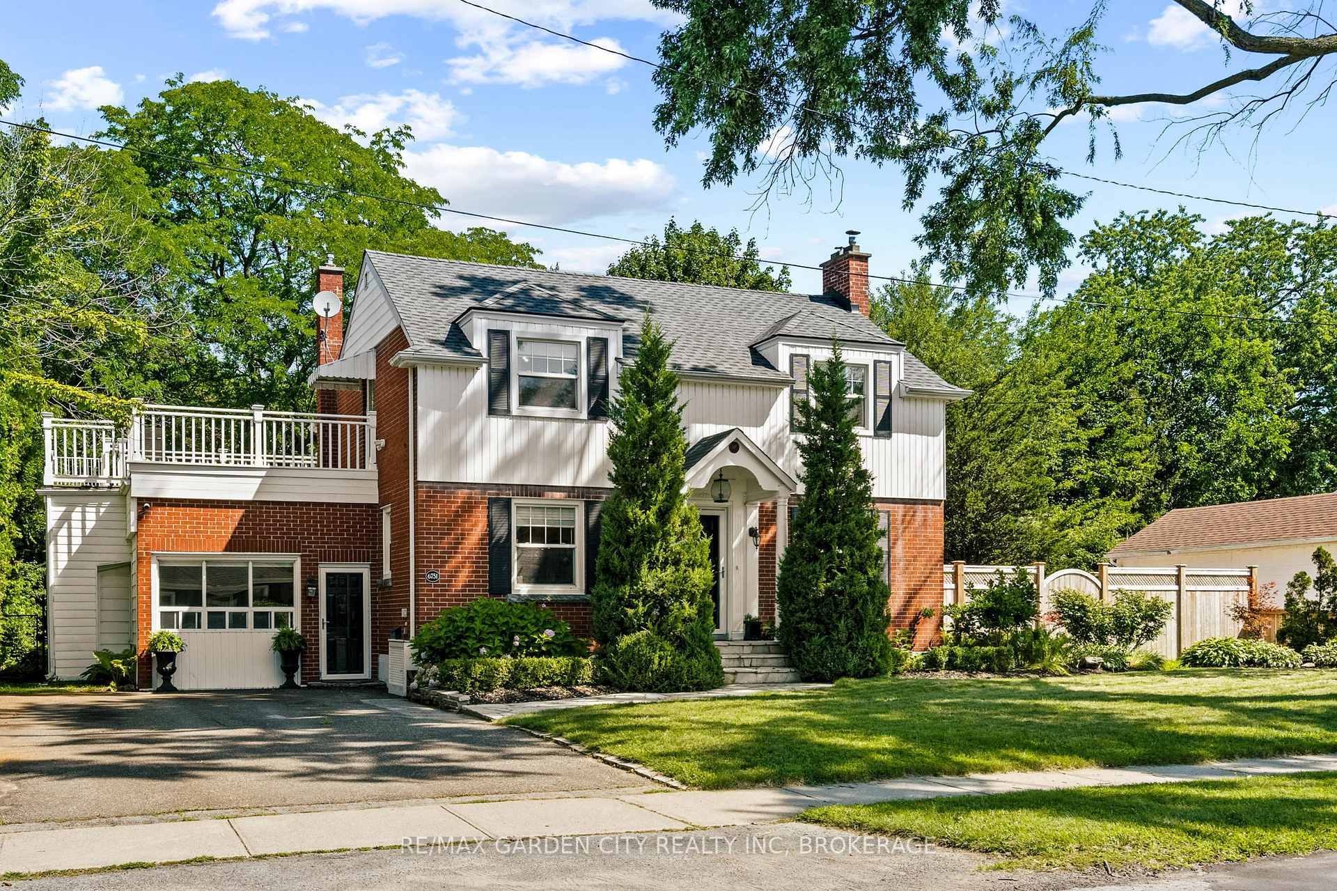6751 Barker Street, Niagara Falls, ON, exterior