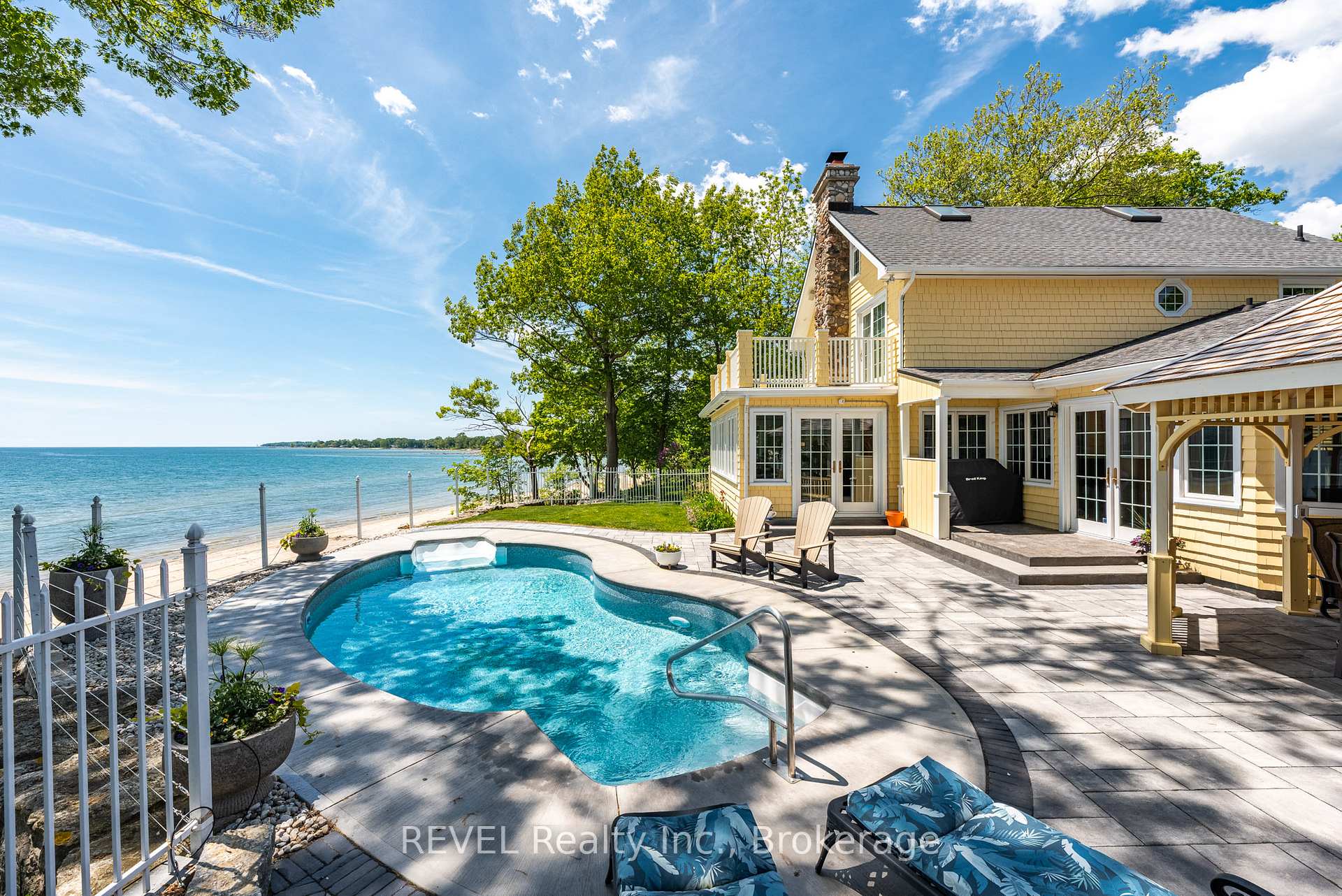 3091 Thunder Bay Road, Fort Erie, ON, exterior