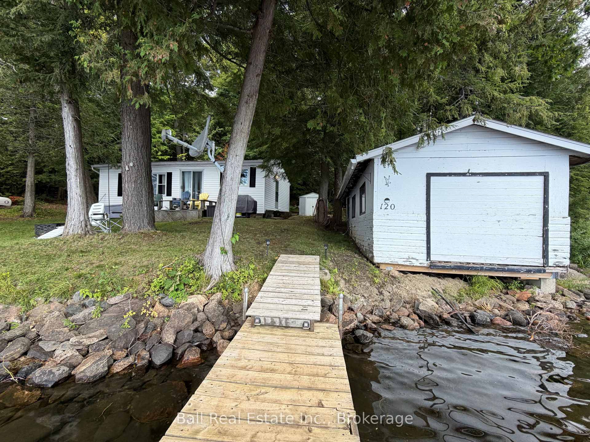 164 Trotter-Oitment Road, North Kawartha, ON, exterior