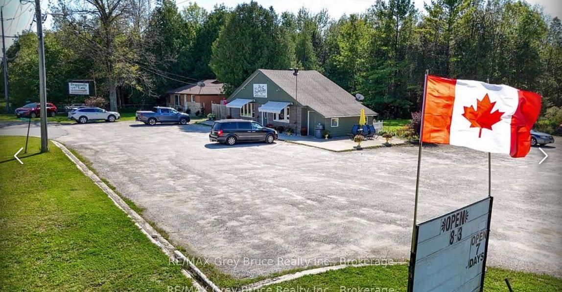 317558 and 317560 Highway 6 And 10 Highway S, Georgian Bluffs, ON, exterior