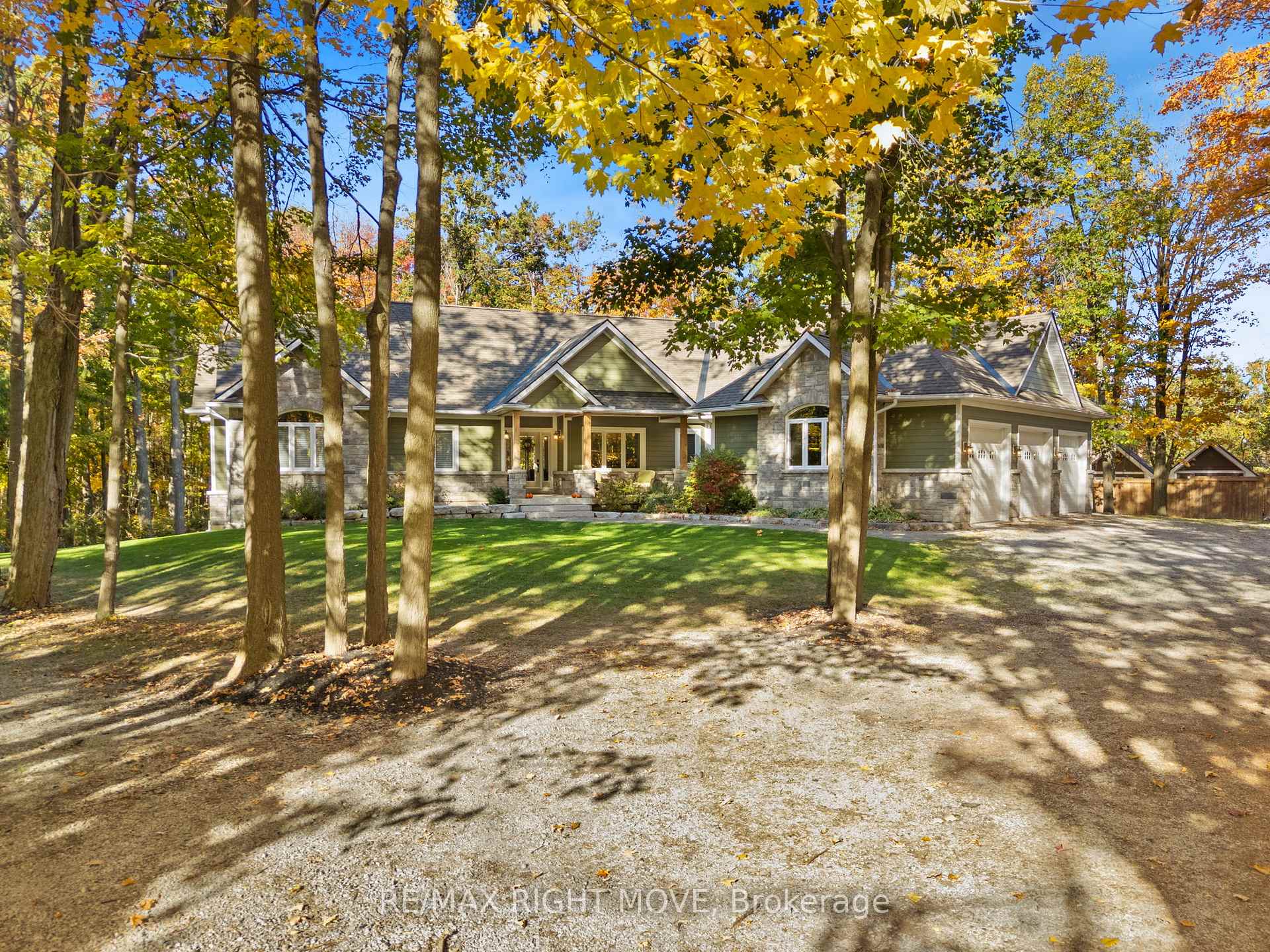 143 Bass Line, Oro-Medonte, ON, exterior