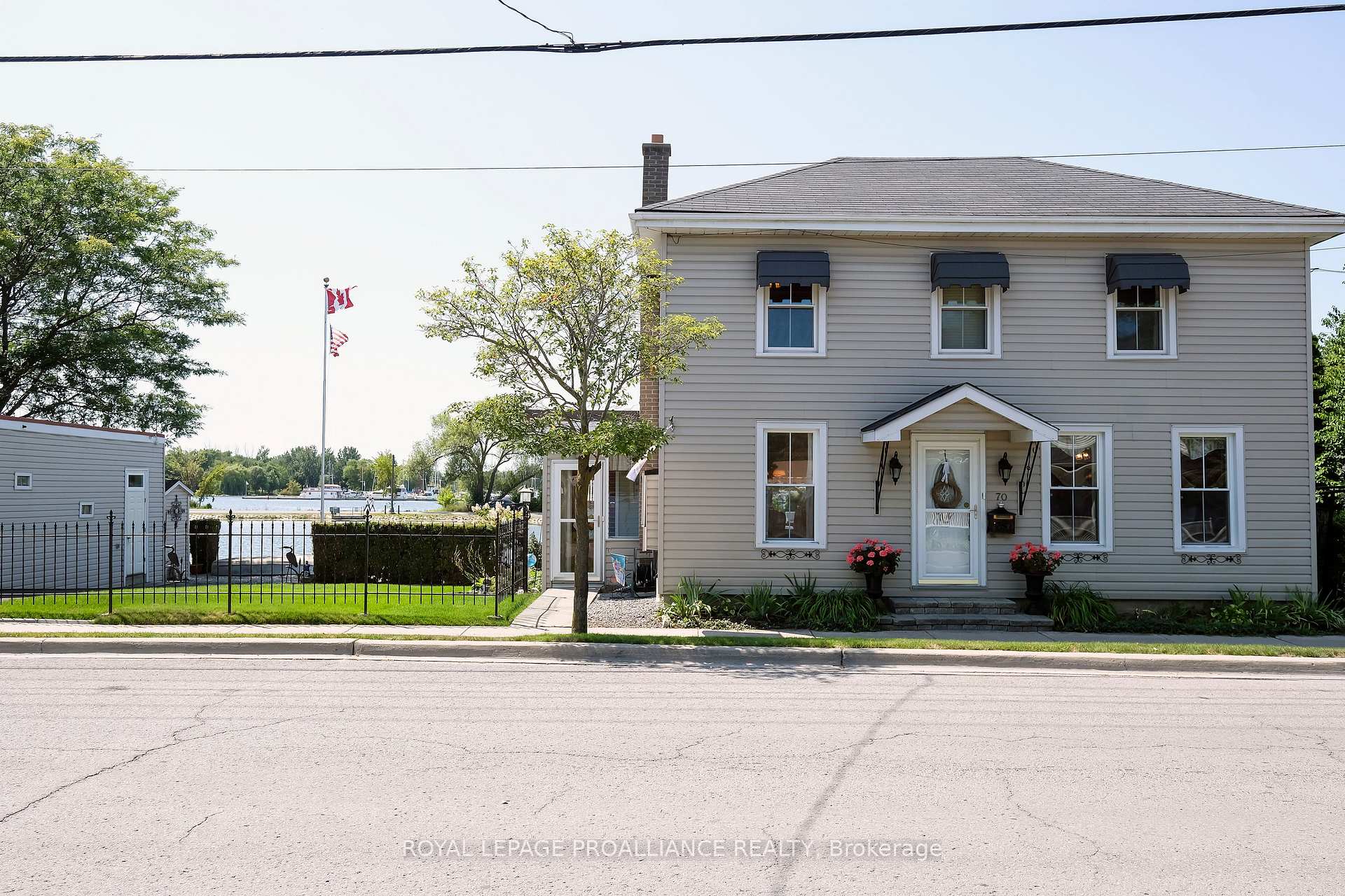 70 Front Street S, Belleville, ON, exterior