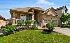 2215 Nevils Street, Innisfil, ON, exterior