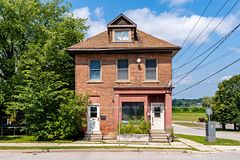 1700 3rd Avenue E, Owen Sound, ON, exterior