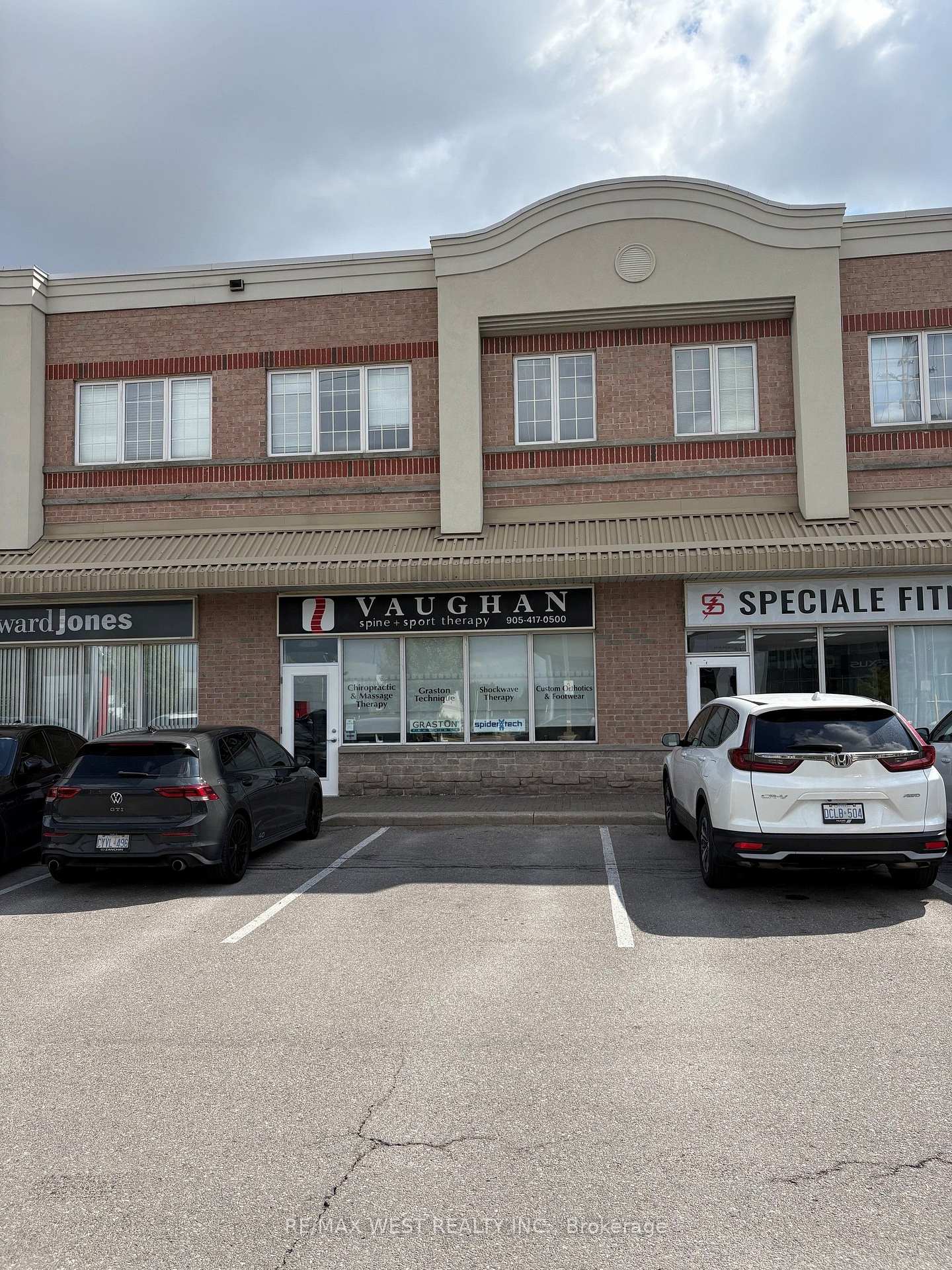 111 - 9441 Jane Street, Vaughan, ON, exterior