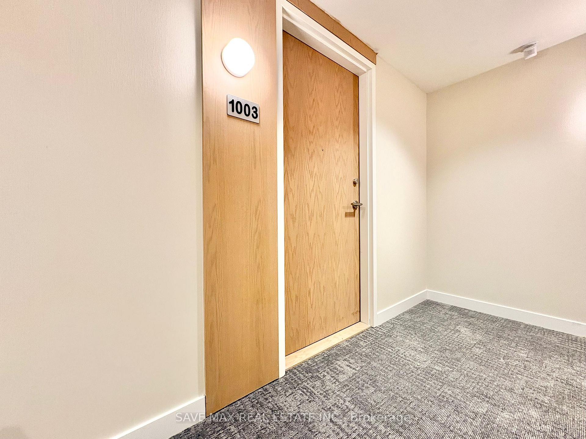1003 - 2825 Jane Street, Toronto W05, ON, exterior