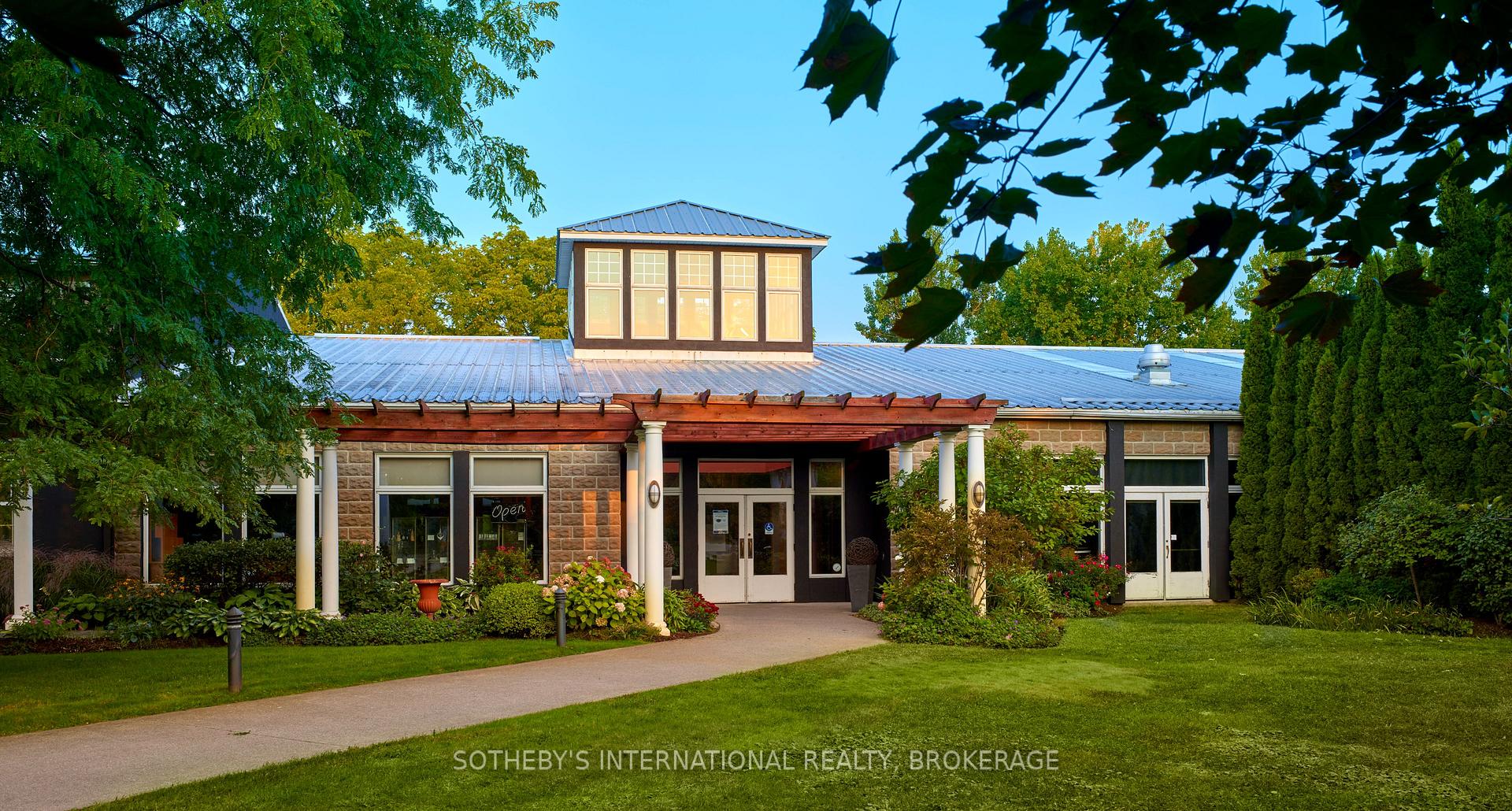 1339 LAKESHORE Road, Niagara-on-the-Lake, ON, exterior