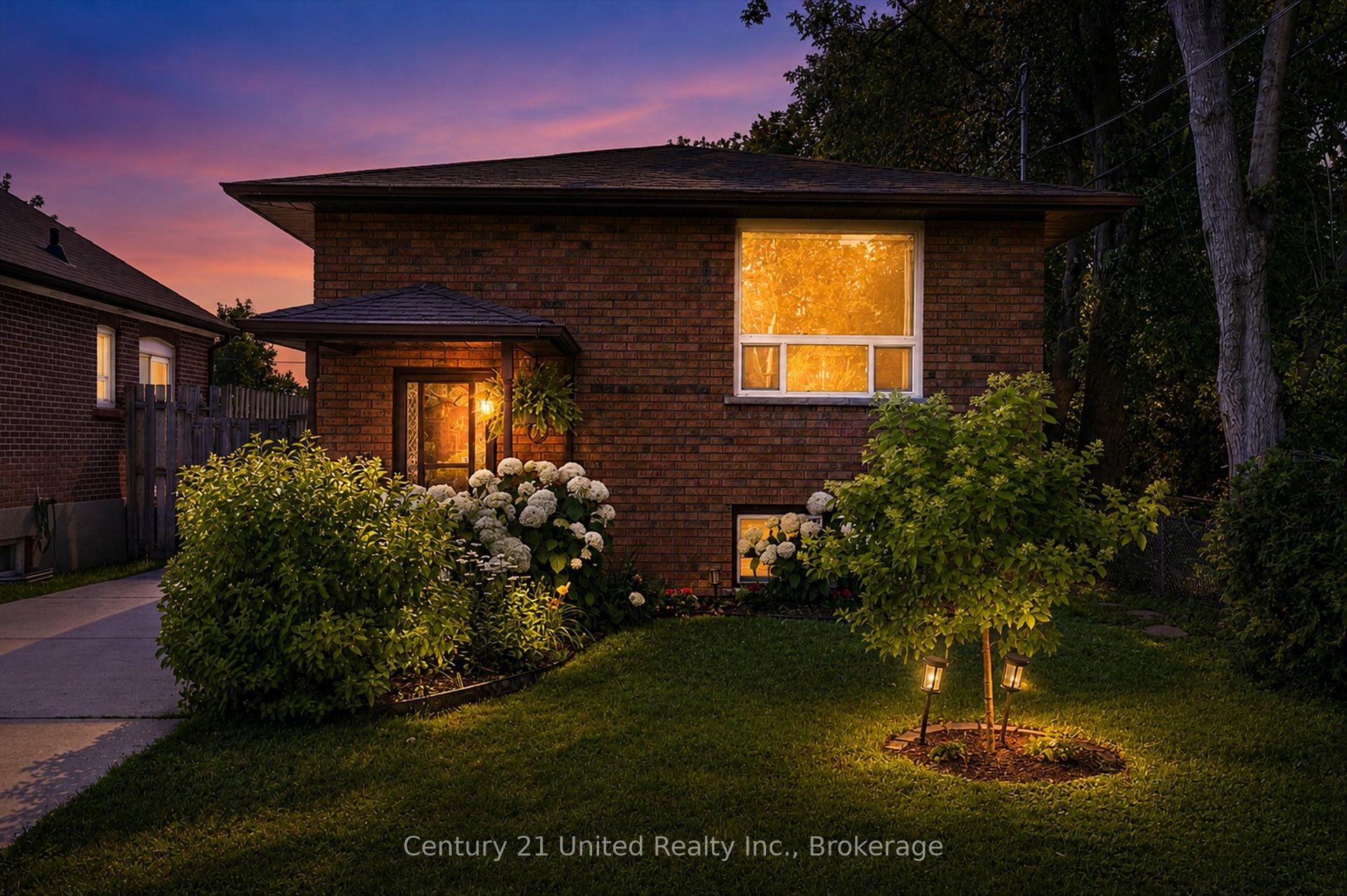 71 Pine Street, Peterborough, ON, exterior