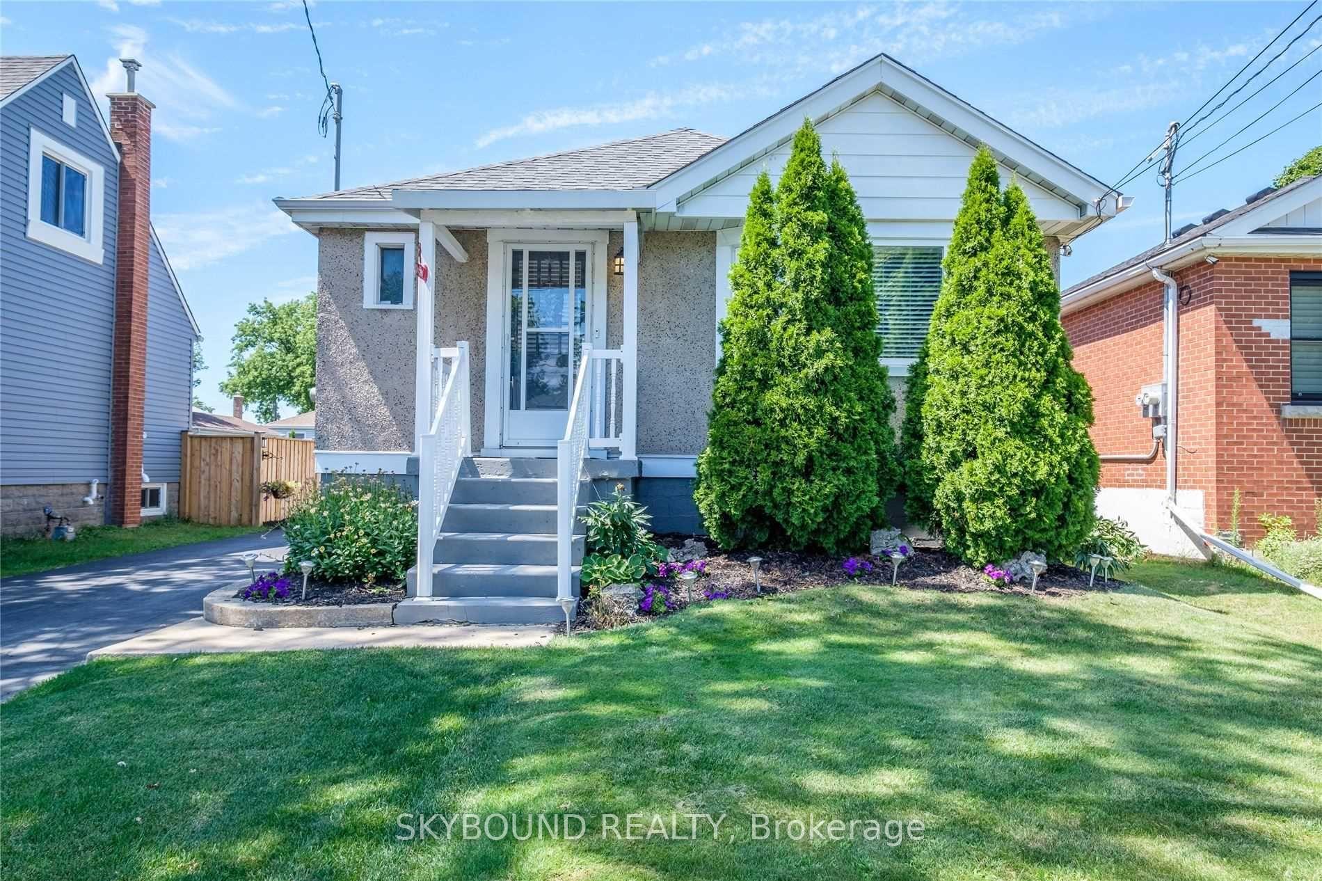 28 East 39th Street, Hamilton, ON, exterior