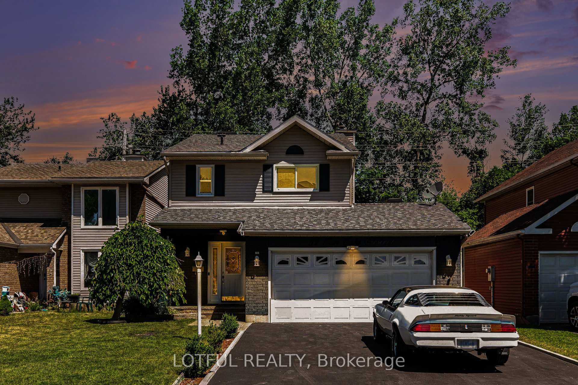 52 Fair Oaks Crescent, South of Baseline to Knoxdale, ON, exterior
