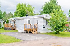 73 Pinehurst Estates, Petawawa, ON, exterior