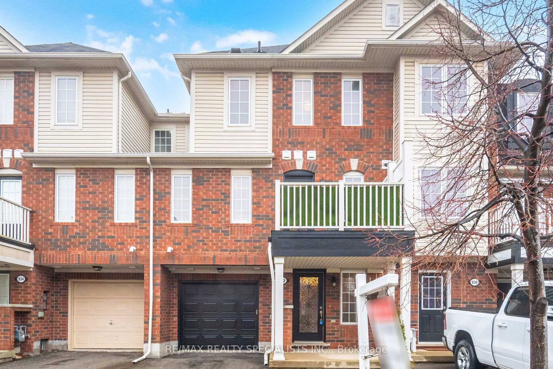 932 Sprague Place, Milton, ON, exterior