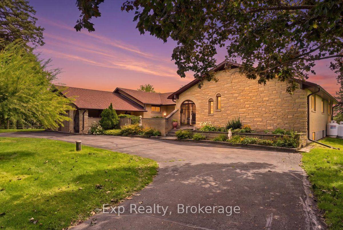126 Casey Road, Belleville, ON, exterior